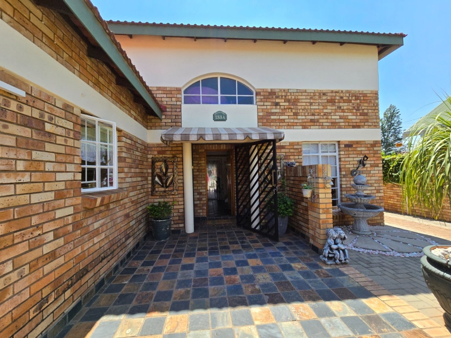 3 Bedroom Property for Sale in Pentagon Park Free State
